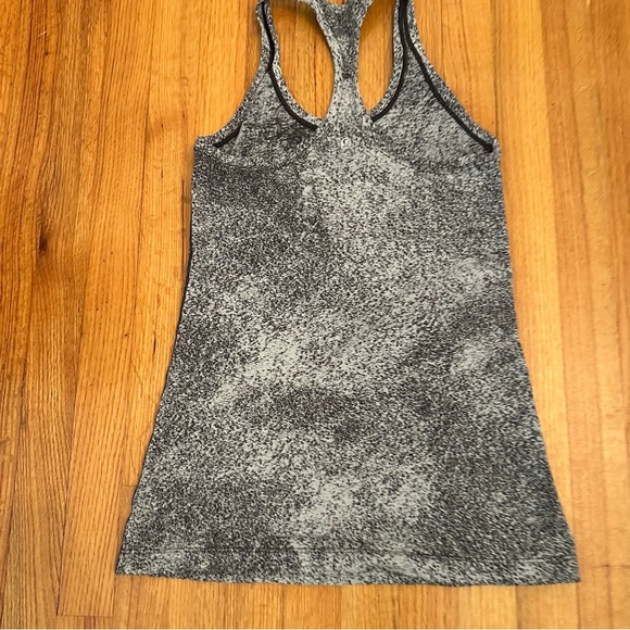 Lululemon Cool Racerback II Luon Spray Jacquard White Black unsure of side @ - Picture 3 of 12